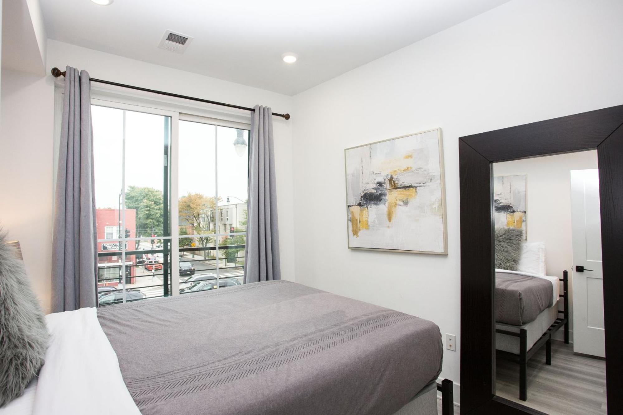 Charming Capitol Hill Home With Stunning Views! Washington Exterior photo